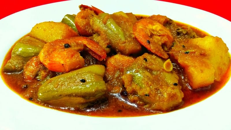 Potol Chingri Recipe in bengali