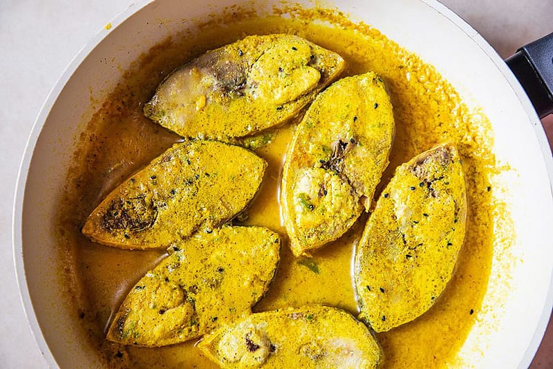 Sorshe ilish Recipe in bengali